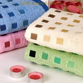 Махровое полотенце Petek Maisonette